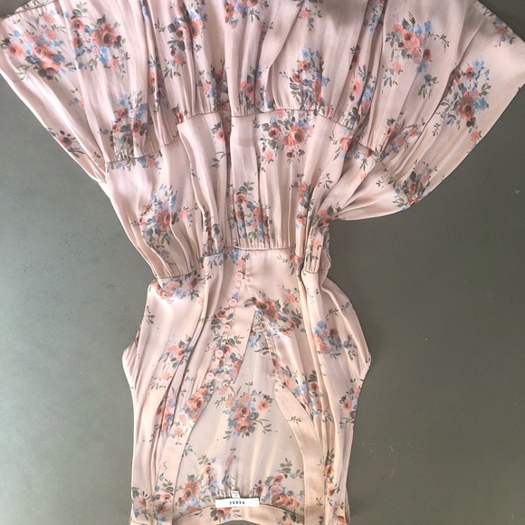 Floral blouse - Picture 2 of 5